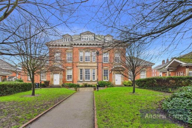 2 bed property, in Ingham Grange, £160,000