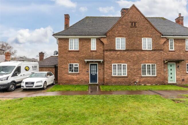 3 bed property, in Stewartby Way, £425,000