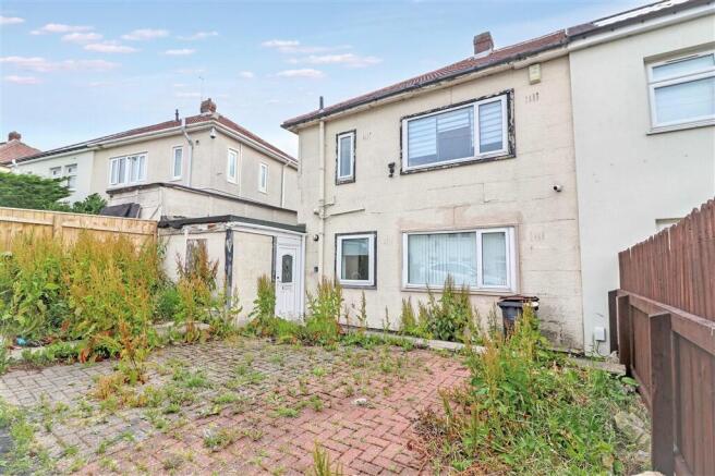 3 bed property, in Dene View, £29,000