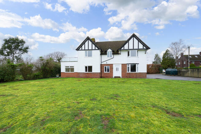 4 bed property, in Bristow, £725,000