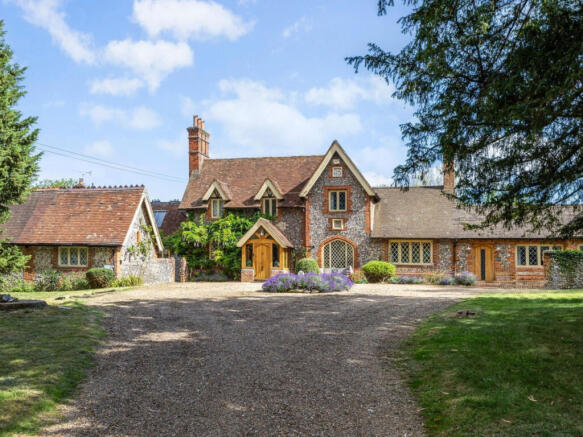 5 bed property, in Henley Road, £2,500,000