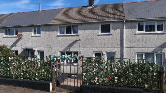 3 bed property, in Darby Crescent, £129,950