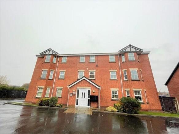 1 bed property, in Garden Vale, £74,950