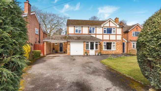 4 bed property, in Heath Croft Road, £675,000