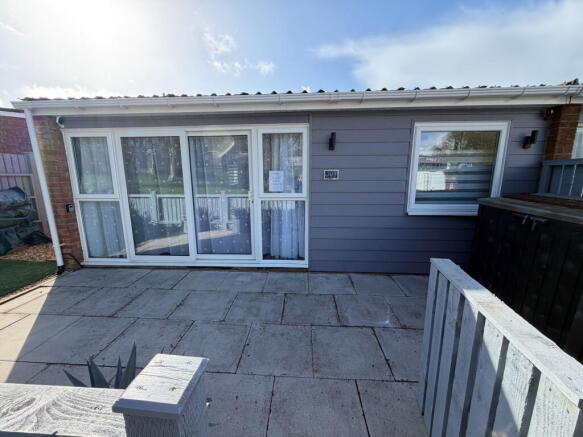 2 bed property, in Glan Gwna Holiday Park, £65,000