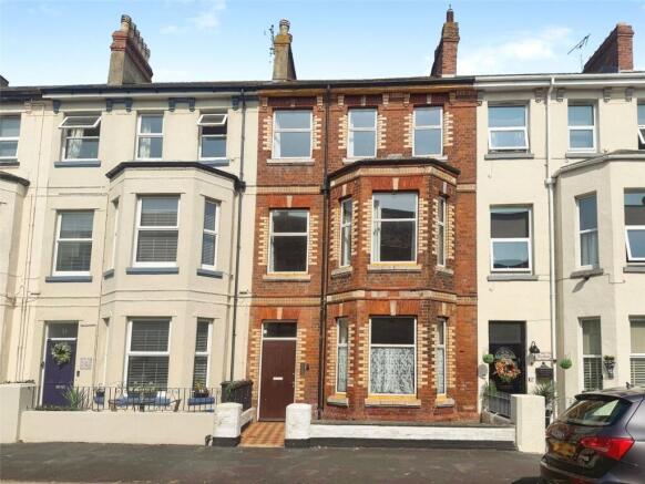 10 bed property, in Morton Road, £450,000