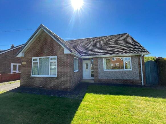4 bed property, in Langbaurgh Close, £350,000
