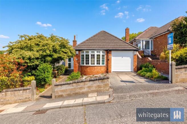 2 bed property, in Merrion Close, £400,000