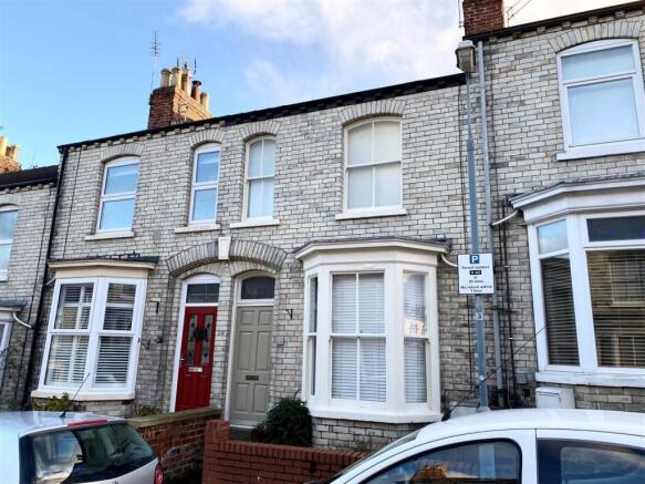 2 bed property, in Nunmill Street, £335,000