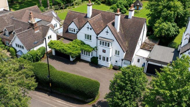 5 bed property, in Four Oaks Road, £1,300,000