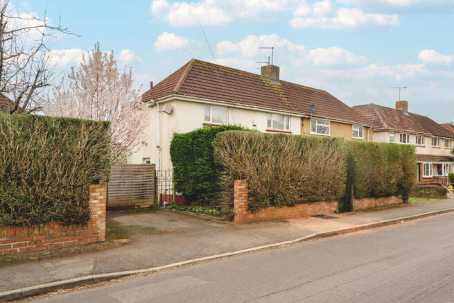 3 bed property, in Bristol BS16, £385,000
