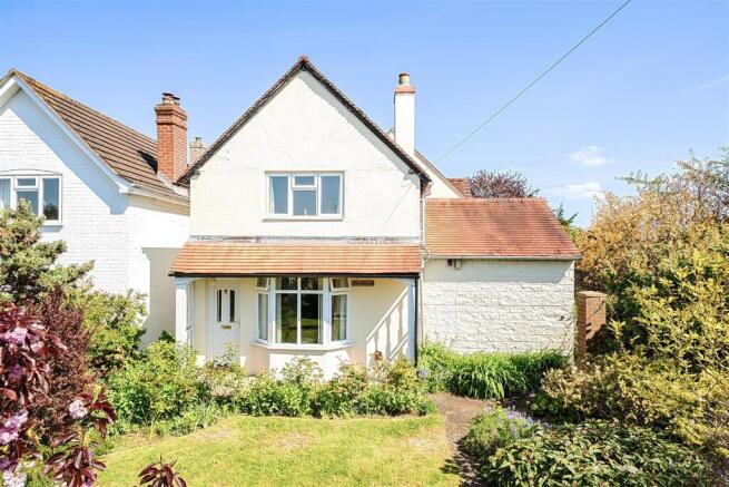 3 bed property, in The Haven, £465,000
