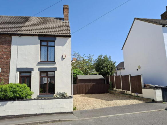 3 bed property, in George Street, £175,000
