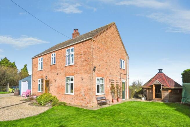 4 bed property, in Westville, £330,000