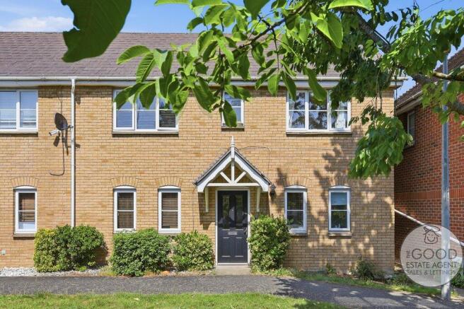 3 bed property, in St. Nicholas Place, £550,000