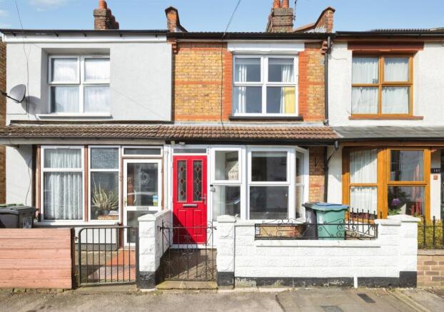 3 bed property, in Chester Road, £450,000