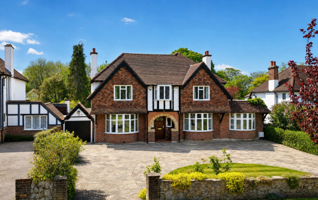 5 bed property, in Ewell Downs Road, £1,500,000