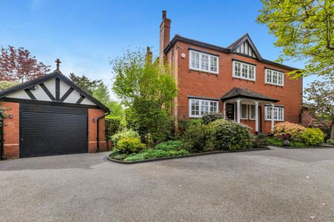 5 bed property, in Hargate Drive, £1,750,000