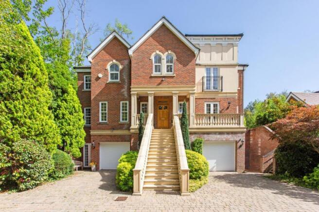 6 bed property, in School Lane, £2,350,000