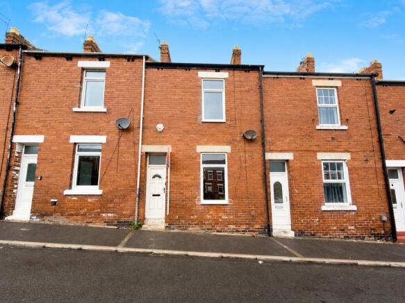 2 bed property, in 45 Stavordale Street, £45,000