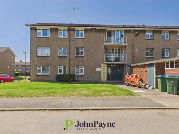 2 bed property, in Fred Lee Grove, £110,000