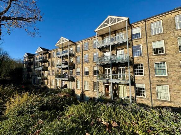 2 bed property, in Barkisland Mill, £230,000