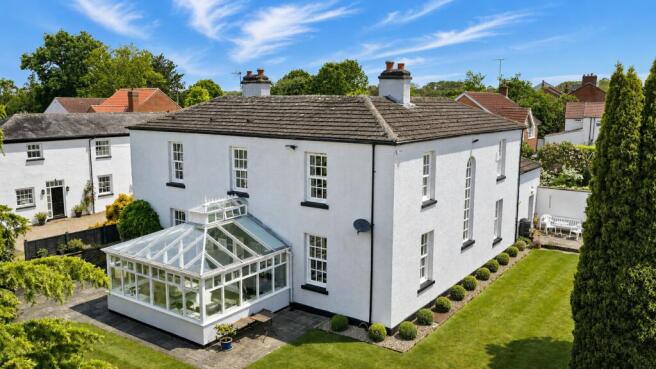 6 bed property, in Burnhill House, £875,000