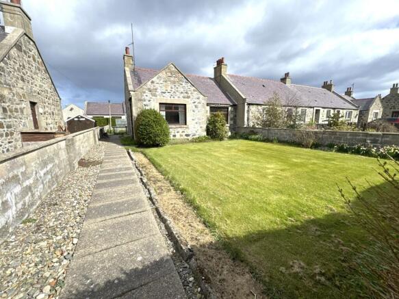 2 bed property, in Wilson Crescent, £95,000