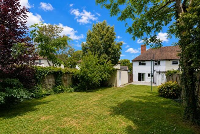 3 bed property, in Gudge Heath Lane, £350,000