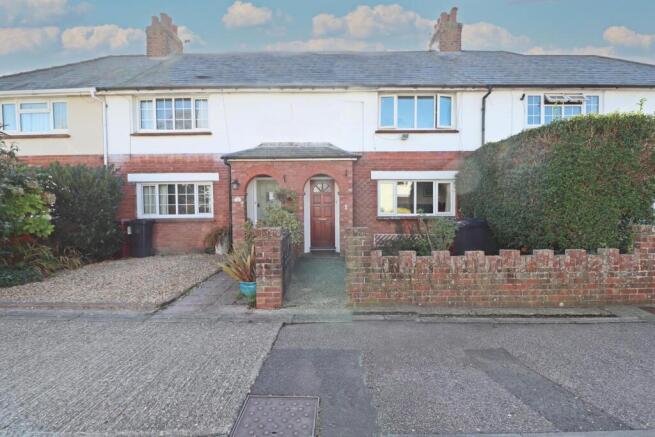 2 bed property, in Williams Road, £325,000