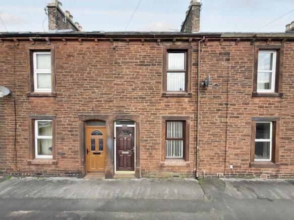2 bed property, in Mill Street, £149,950