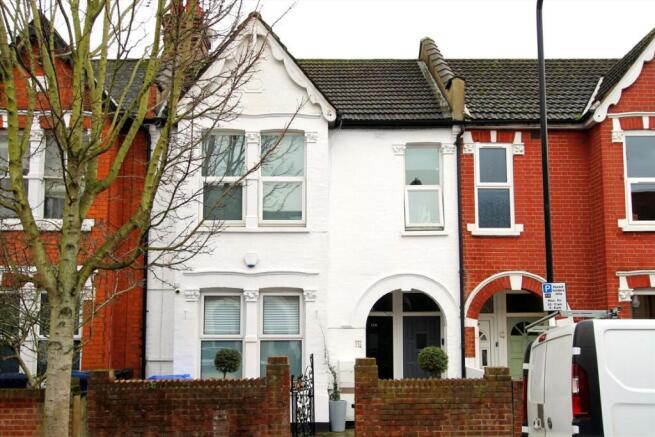 3 bed property, in Darwin Road, £500,000