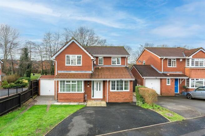 4 bed property, in Thornton Park Avenue, £340,000
