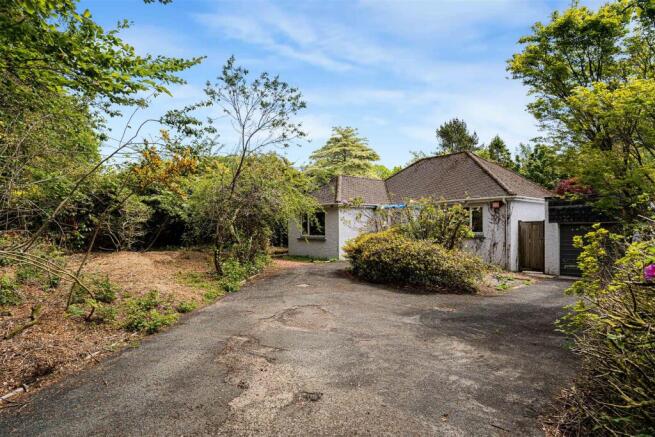 2 bed property, in Lake Lane, £495,000