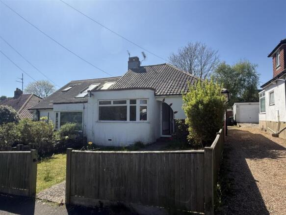 2 bed property, in Thornhill Avenue, £285,000