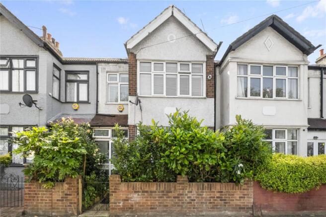 4 bed property, in Durnsford Road, £950,000
