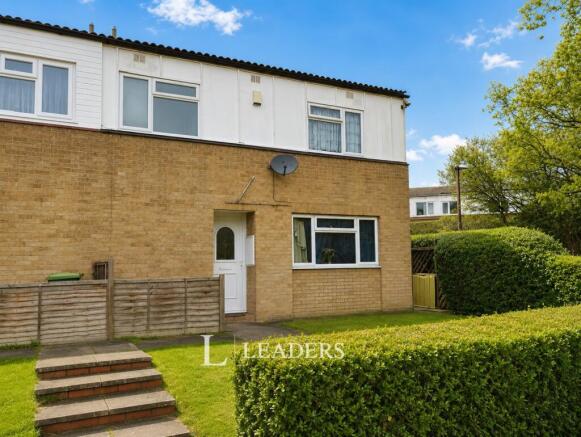 5 bed property, in Aldermead, £245,000