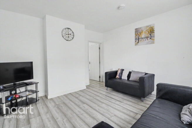3 bed property, in Langlands Drive, £400,000