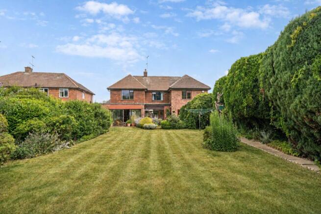 4 bed property, in St Martins Road, £1,000,000