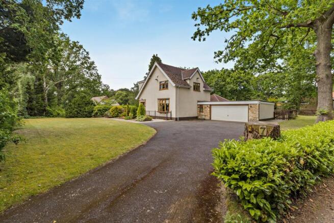 4 bed property, in Warning Tongue Lane, £750,000