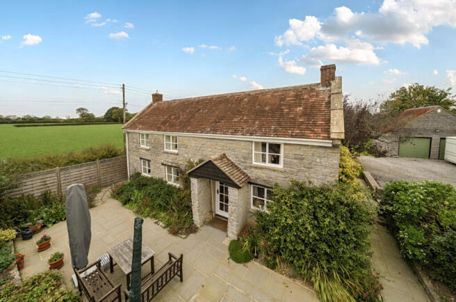 4 bed property, in Ham Street, £599,950