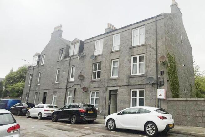 1 bed property, in 4, £19,000