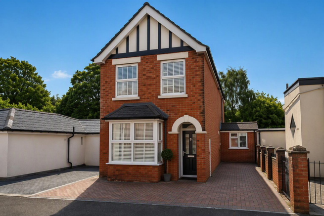 4 bed property, in Albert Street, £590,000