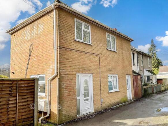 3 bed property, in Brooklyn Paddock, £250,000