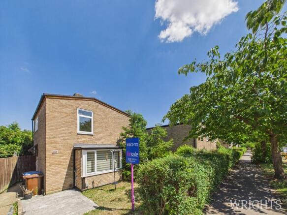 2 bed property, in Dawley, £385,000