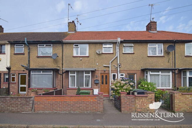 3 bed property, in Methuen Avenue, £150,000
