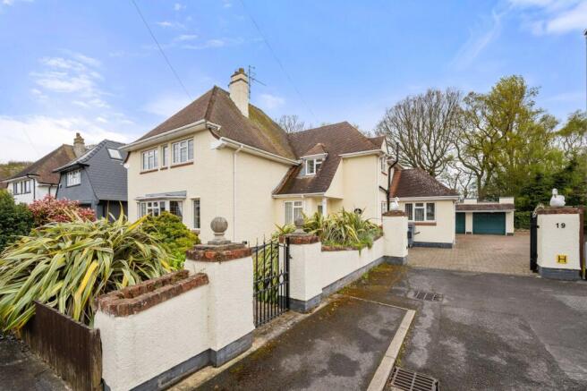 5 bed property, in Norwood Road, £475,000