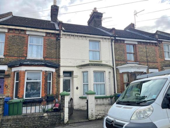 3 bed property, in Roman Road, £300,000