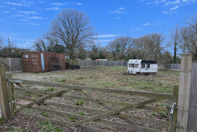 Land, in Wickford, £440,000