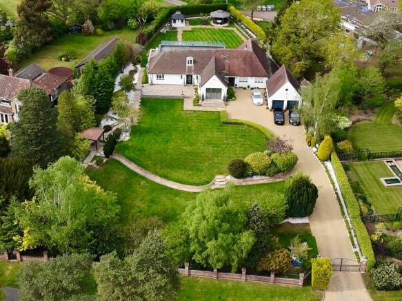 4 bed property, in Anand, £1,975,000